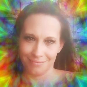 Meet your Posher, Juliette